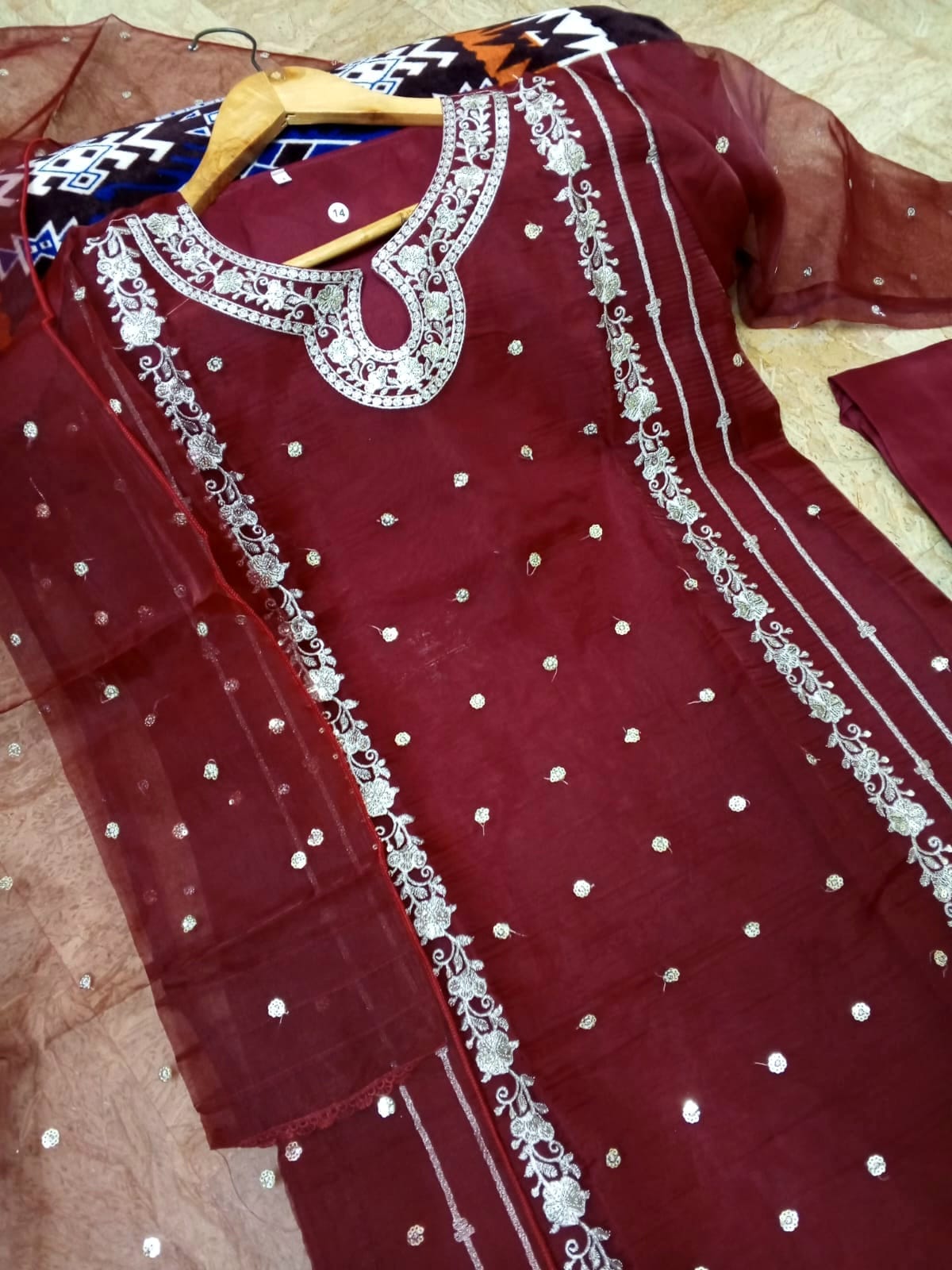 Elegant Eid 2026 Organza Embroidered 3PC Suit for Women in Pakistan – Luxury Sequence & Applic WorkElegant Eid 2026 Organza Embroidered 3PC Suit for Women in Pakistan – Luxury Sequence & Applic Work