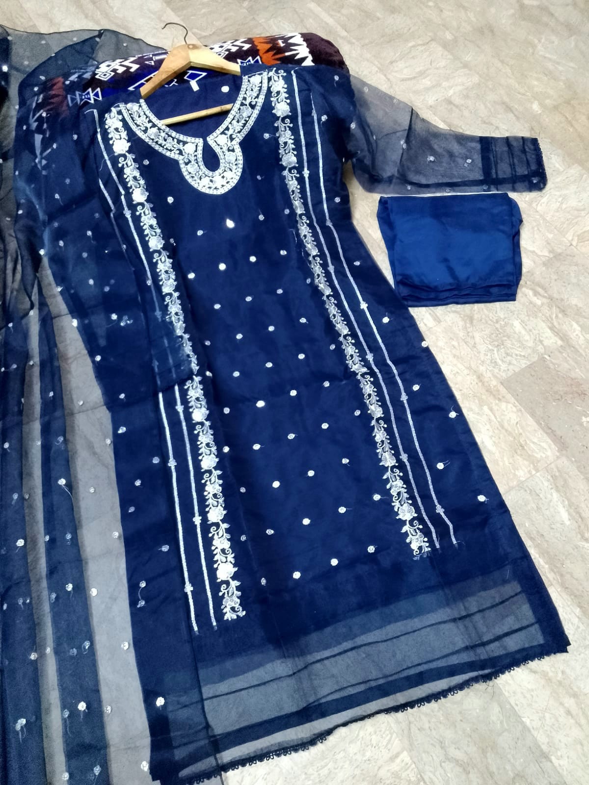 Elegant Eid 2026 Organza Embroidered 3PC Suit for Women in Pakistan – Luxury Sequence & Applic Work