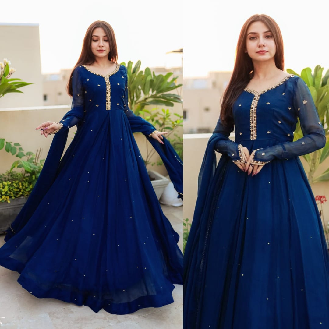 Luxury Embroidered Pearl Long Maxi 3PC with Chiffon Lace Dupatta – Elegant Party Wear in Pakistan